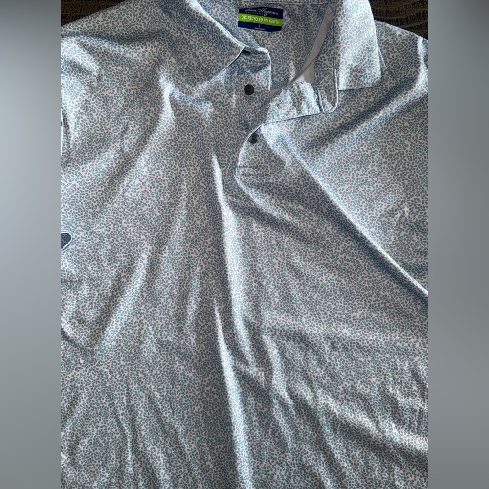 Ben Hogan White and Blue Patterned Polo Shirt
Size large